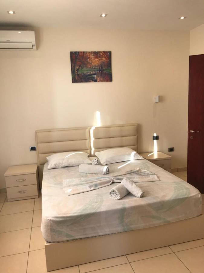 Hotel Sarda Deja's Ford Εξωτερικό φωτογραφία