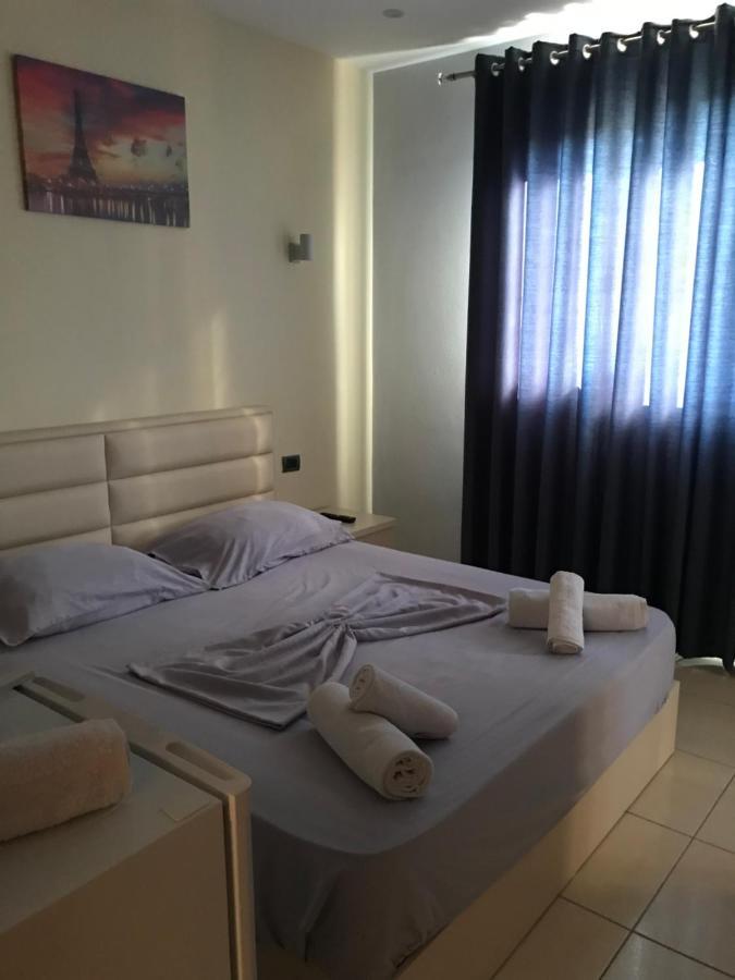 Hotel Sarda Deja's Ford Εξωτερικό φωτογραφία