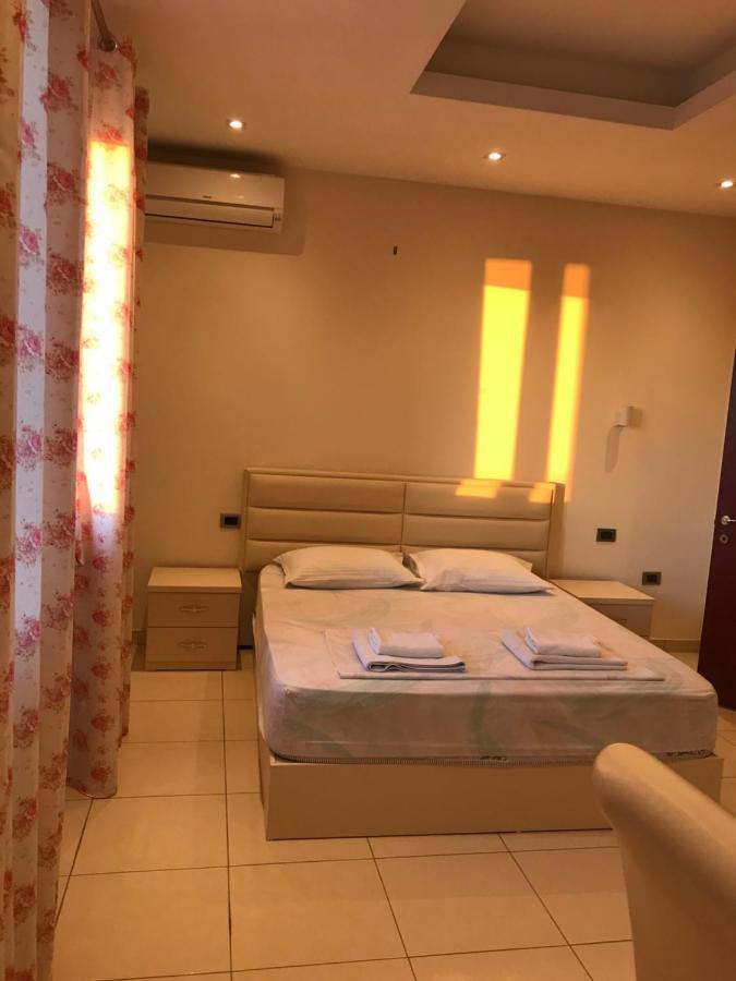 Hotel Sarda Deja's Ford Εξωτερικό φωτογραφία